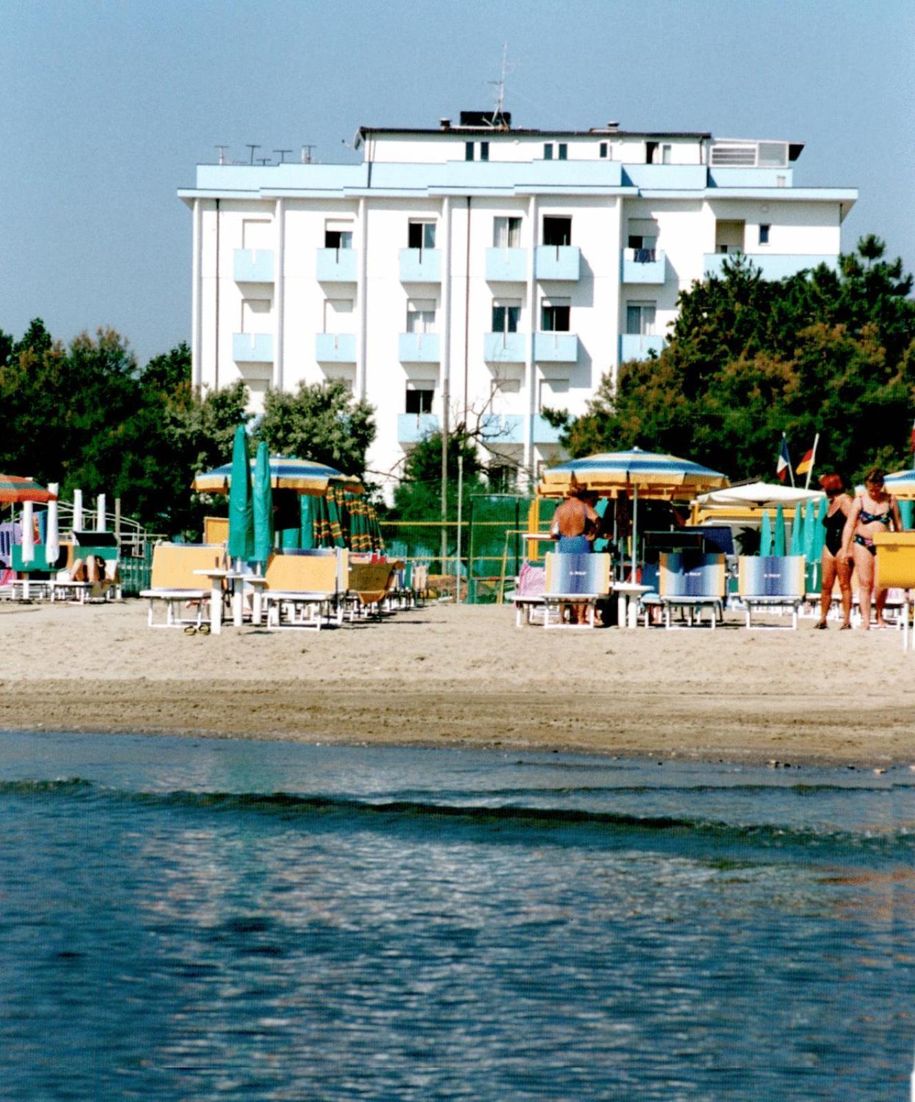 Hotel Mirage Lido di Classe Exterior photo