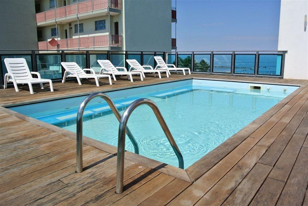 Hotel Mirage Lido di Classe Exterior photo