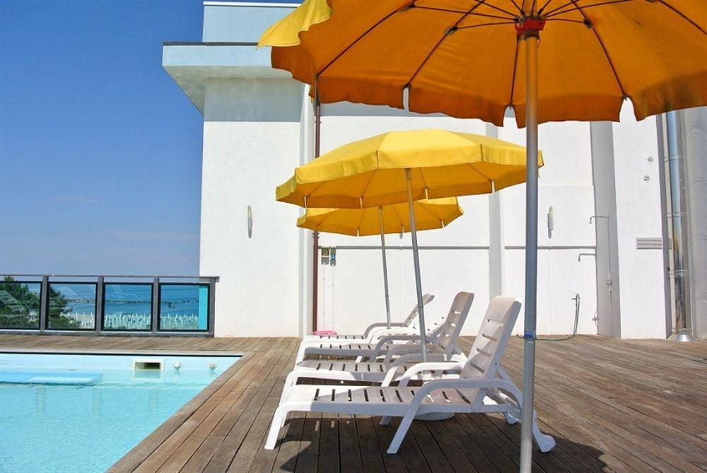 Hotel Mirage Lido di Classe Exterior photo